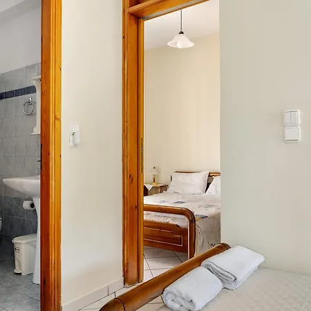 アパート Daratos 3 サミ