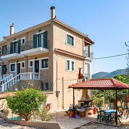 Daratos 3 Apartment *